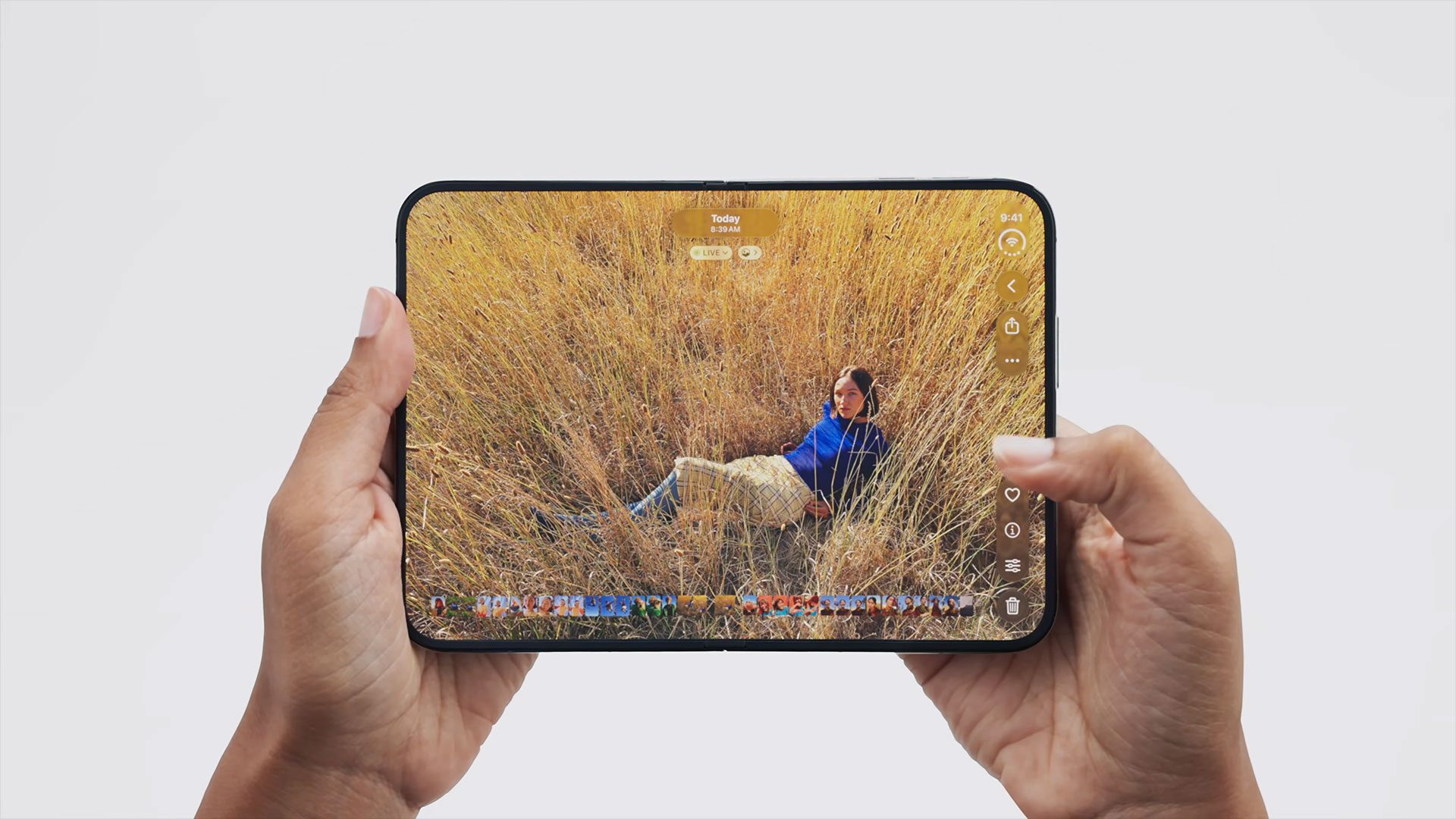 iPhone Duo رونمایی شد؛ آیفون تاشوی اپل با نسبت تصویر یکسان در حالت بسته و باز